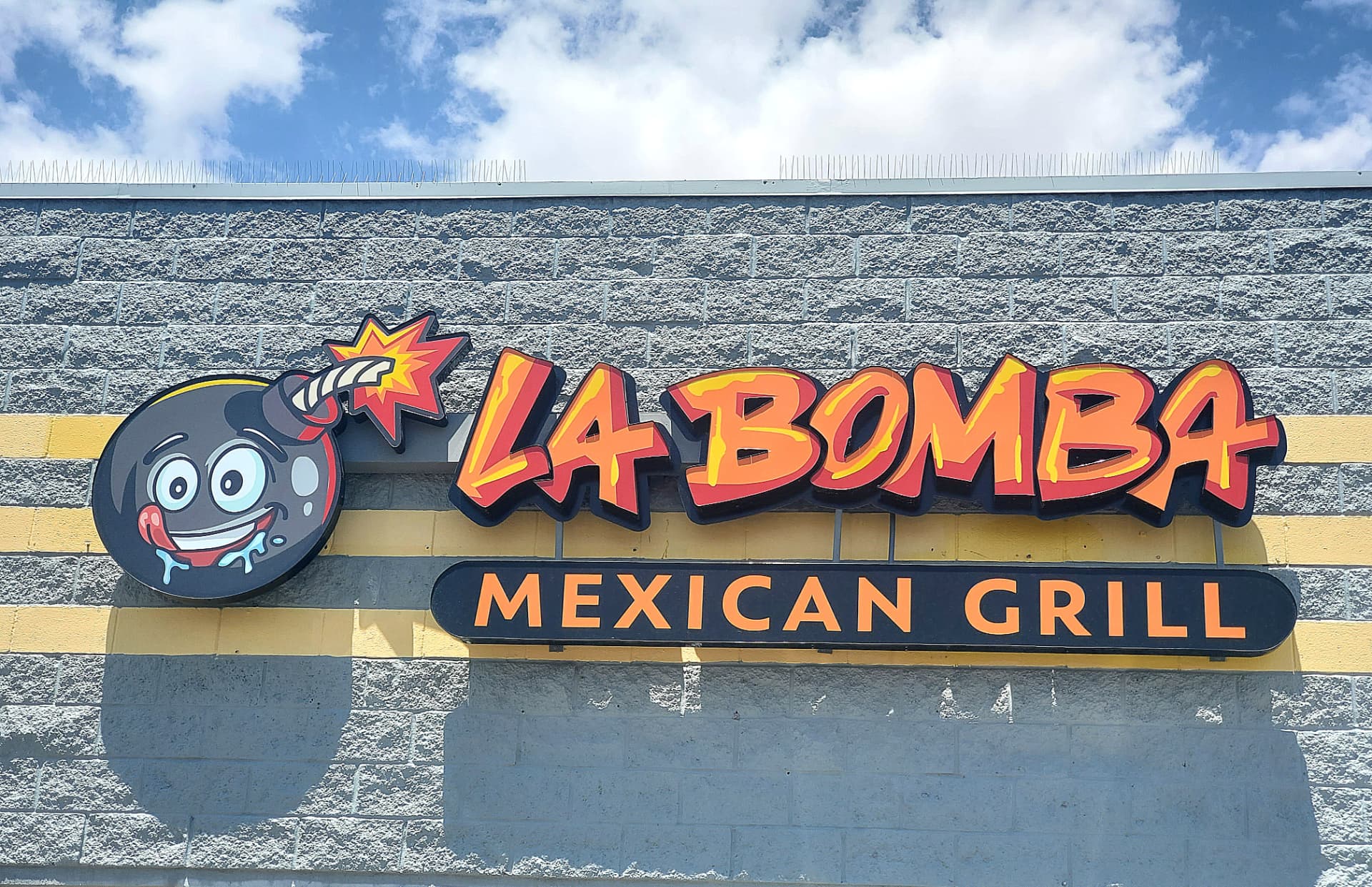 La Bomba storefront on N Zaragoza Rd in El Paso